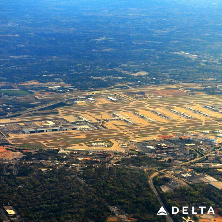 Vista aérea Aeroporto de Atlanta (EUA) - hub da Delta Airlines