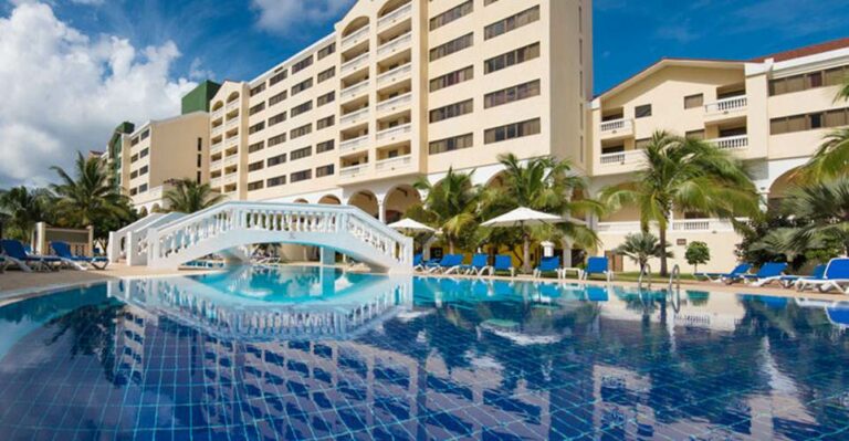 Visa geral do hotel Four Points Havana