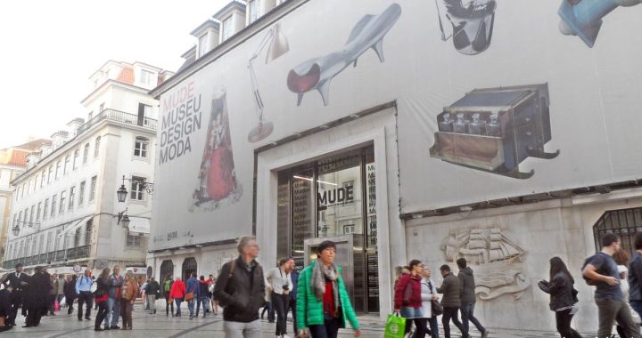 Rua Augusta e Museu do Design e Moda na cidade de Lisboa