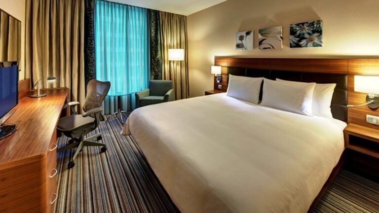 Quarto do hotel Hilton Garden Inn Brussels Louise