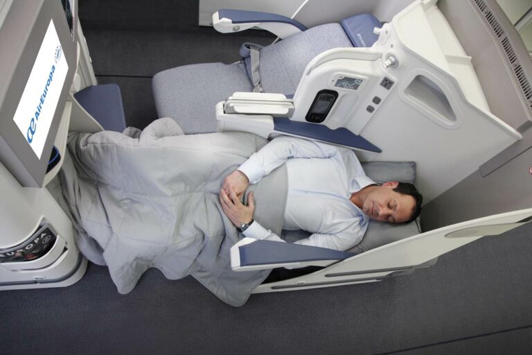 Assento Plano da classe Business da Air Europa