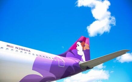 Cauda do avião N386HA da companhia aérea Hawaiian Airlines