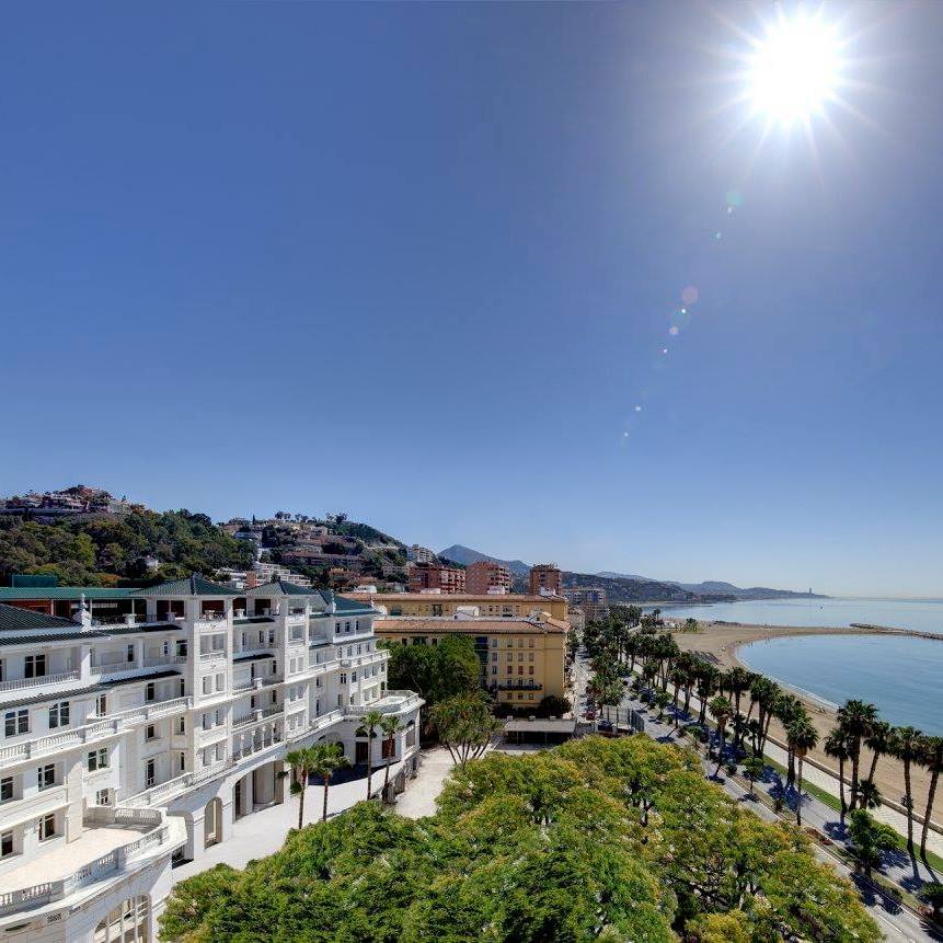 Fachada do Gran Hotel Miramar Málaga à beira-mar