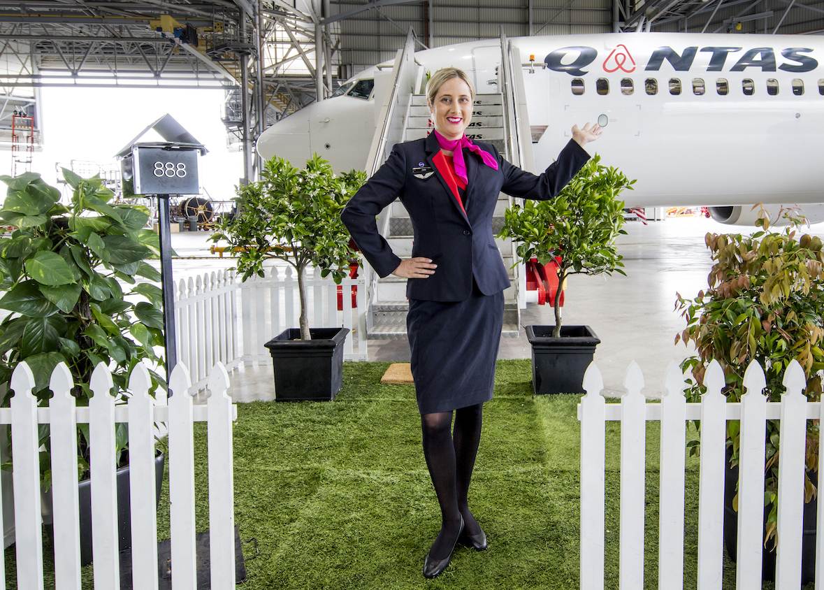 Avião da Qantas Airways fruto da parceria com a Airbnb