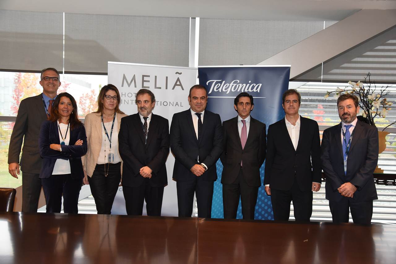 Assinatura do acordo entre a Telefónica e a Meliá Hotels International
