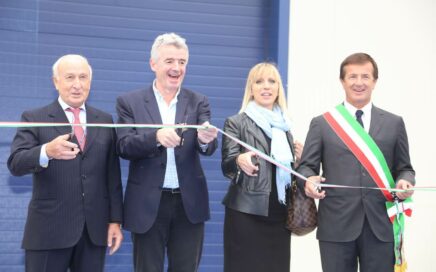 Inauguração do novo hangar de manutenção e centro tecnológico da Ryanair no aeroporto de Milão Bergamo