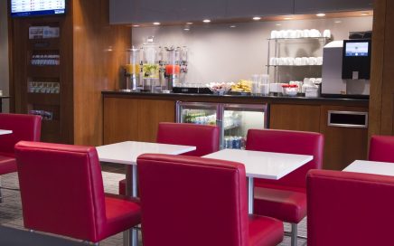 Sala de estar no Lounge da Air Canada no aeroporto Newark