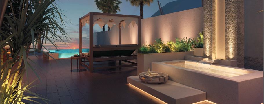 Um dos hotéis Ritz-Carlton Ras Al Khaimah nos Emirados Árabes Unidos