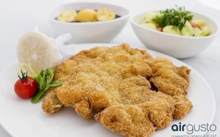Scnitzel servido à bordo da Companhia Aérea airberlin