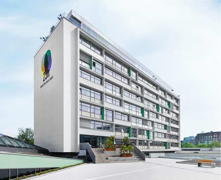 Edificio do hotel 25hours Bikini Berlim