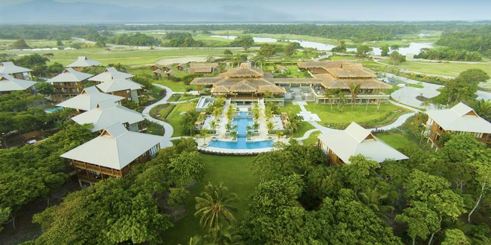 Visto de cima Indura Beach & Golf Resort, Curio Collection by Hilton