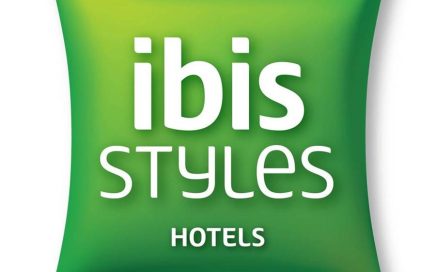 Logo do hotel ibis Styles IU Luanda Talatona