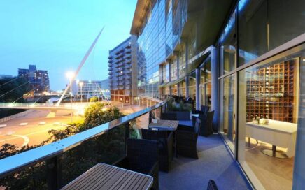 Vista do hotel Lowry em Manchester onde está hospedado José Mourinho