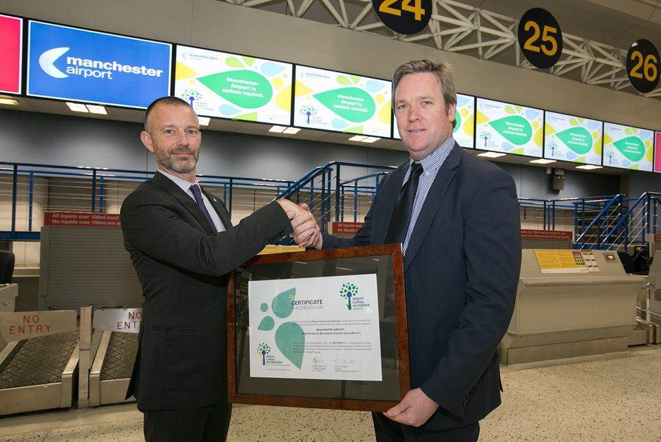 Certificação de pegada de carbono 0 do aeroporto de Manchester no Reino Unido