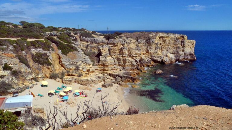 Praia da Coelha no concelho de Albufeira no Algarve