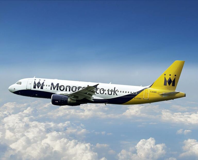 Avião A320 G-0ZBK da Monarch Airlines