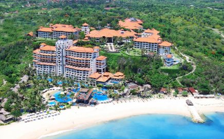 Vista aérea do Hilton Resort Bali na praia de Nusa Dua