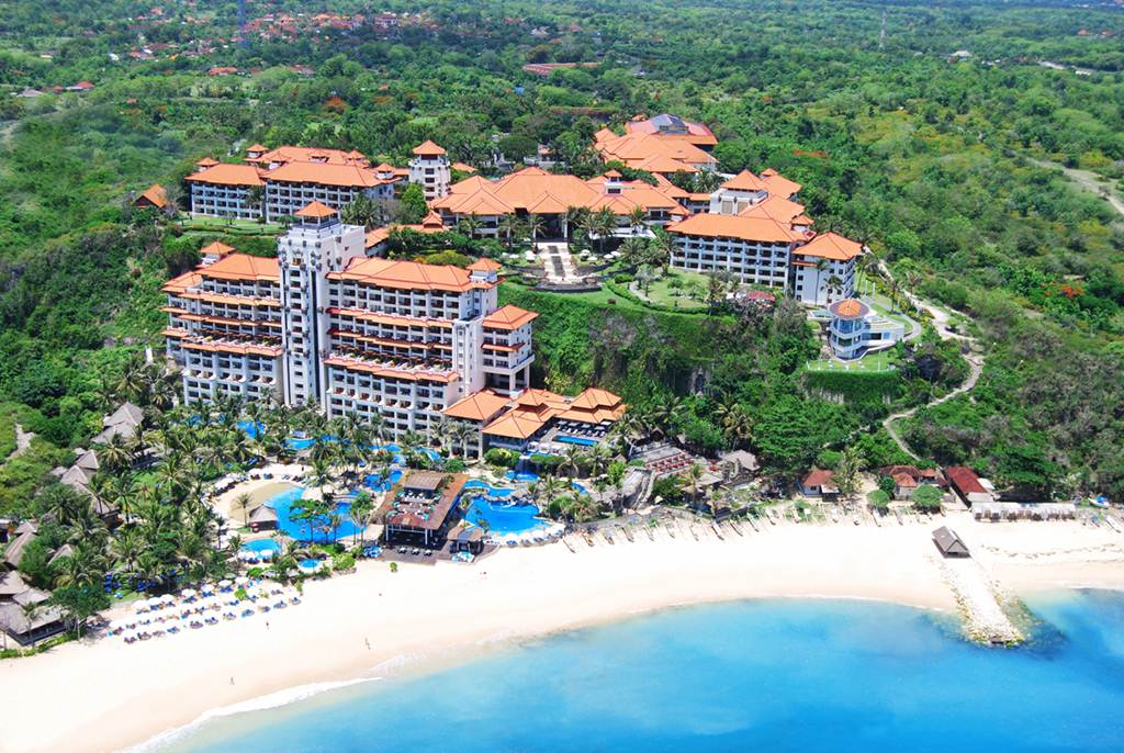 Vista aérea do Hilton Resort Bali na praia de Nusa Dua