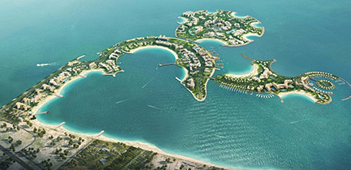 Vista aérea da ilha artificial Al Marjan no Emirado Ras Al Khaimah