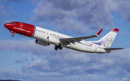 aeronave Boeing 737-800 da companhia aérea low cost Norwegian