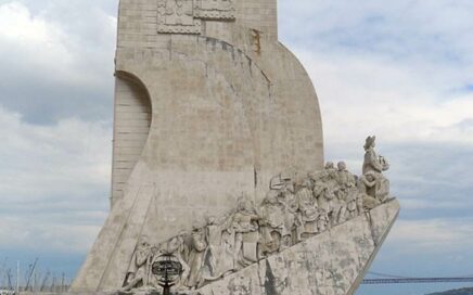 Padrão dos Descobrimentos à beira Tejo na cidade de Lisboa