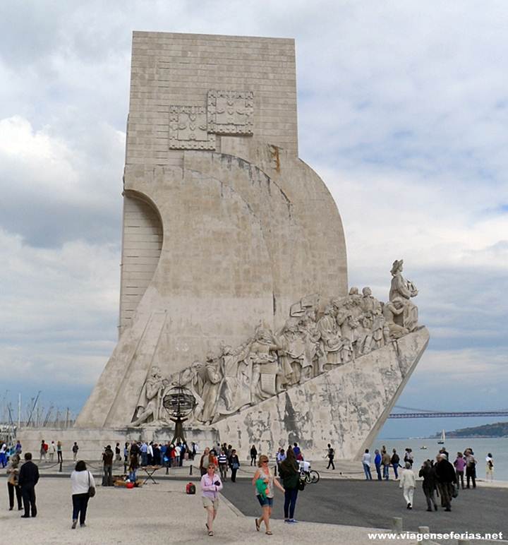 Padrão dos Descobrimentos à beira Tejo na cidade de Lisboa