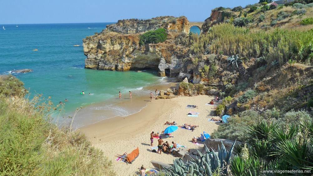 Praia do Pinhão em Lagos no Algarve (Portugal)
