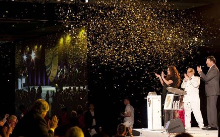 Madrinha Sarah Brightman na inauguração do navio de cruzeros Seabourn Encore