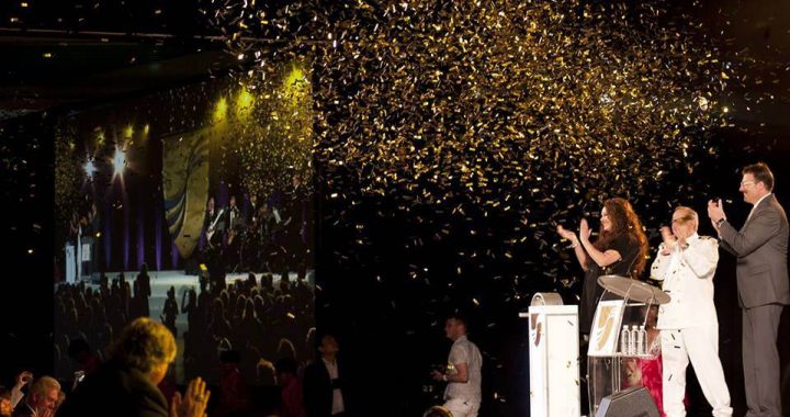 Madrinha Sarah Brightman na inauguração do navio de cruzeros Seabourn Encore