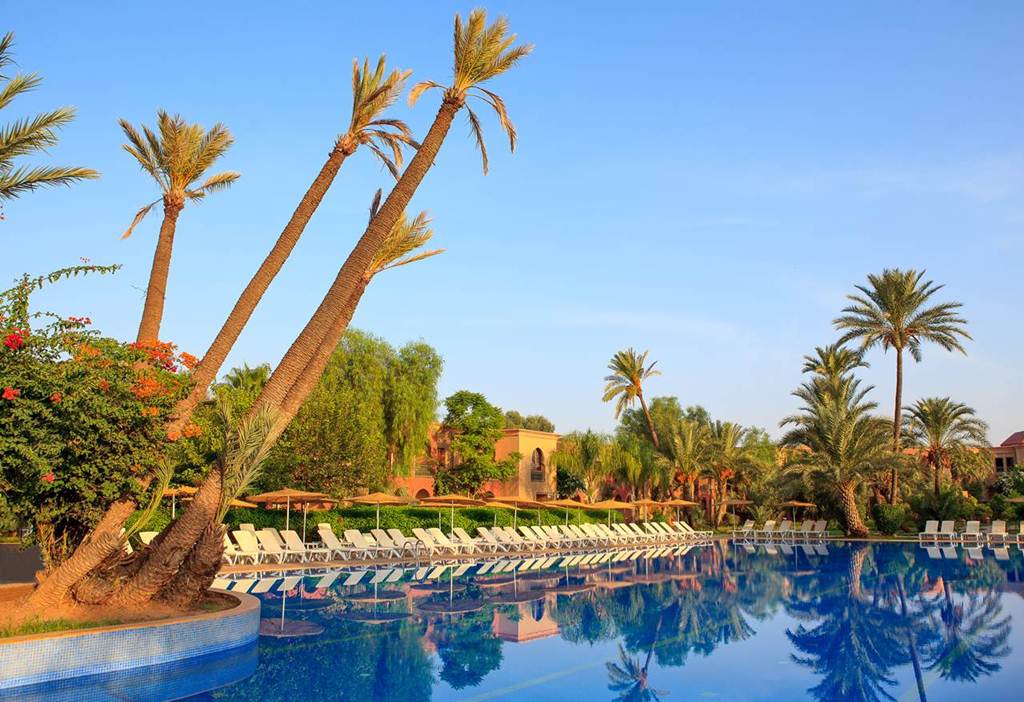 Uma das 3 piscinas do hotel Hotel Iberostar Club Palmeraie na cidade marroquina de Marraquexe