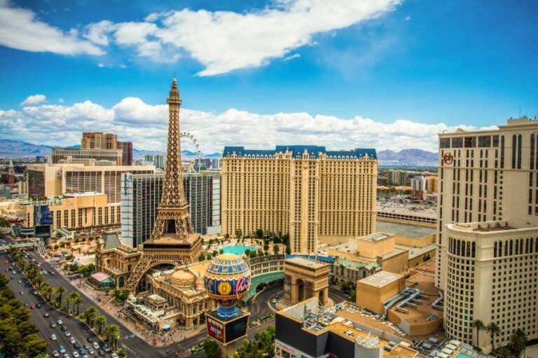 Parte da cidade de Las vegas vista de cima para onde vai voar a Qatar Airways a partir de 2018
