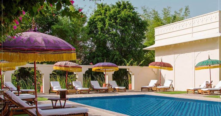 Piscina dum hotel Oberoi que vai abrir em Marraquexe durante 2017