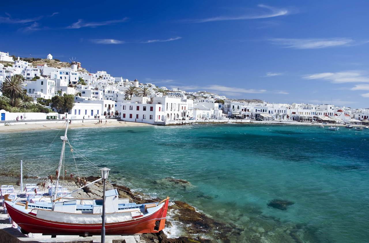 British Airways bate recorde de vendas de voos e pacotes de férias incluindo Mykonos na foto