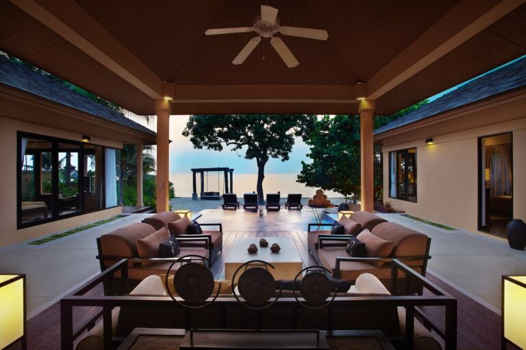 Lobby do Mövenpick Asara Resort & Spa Hua Hin na Tailândia