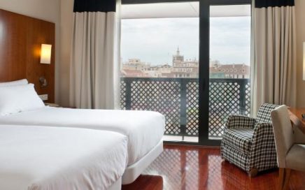Hotel NH Málaga que vai ser comprado pela Hispania de George Soros