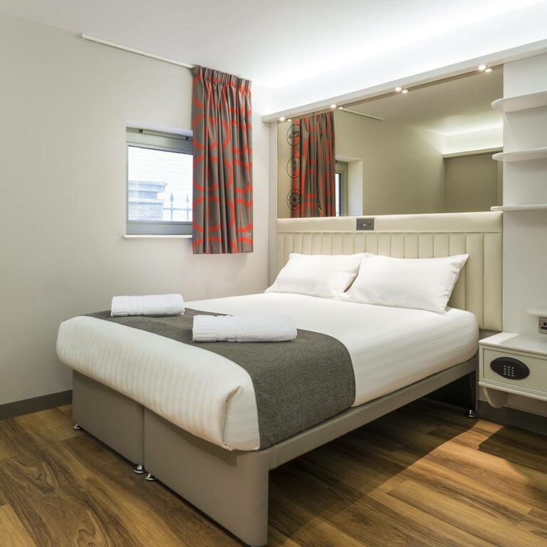 Quarto da nova marca de hotéis no Reino Unido: Point A