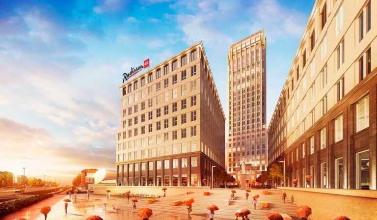 Hotel Radisson Red Cracóvia que vai abrir no prédio mais alto desta cidade da Polónia
