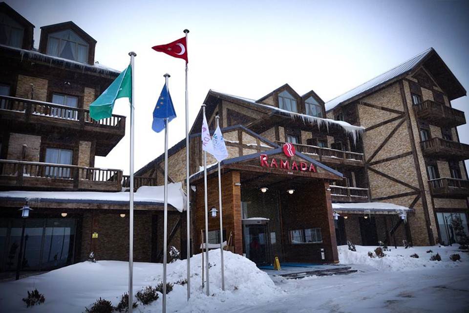 Entrada do hotel Ramada Resort Erciyes na Turquia
