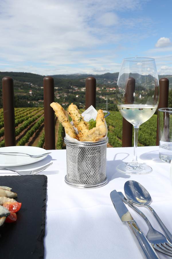 Restaurante do hotel Monverde Wine Experience em Amarante