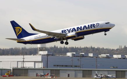 Resultados Ryanair 4º trimestre de 2016 mostram descida de 17% nas tarifas