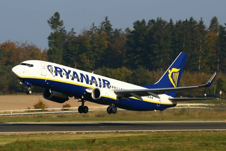 Ryanair aproveita desistencia da Aer Lingus na rota entre Dublin e Porto
