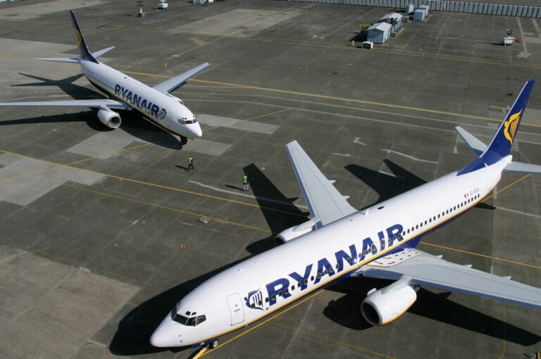 Ryanair com 2 voos por semana entre Lorient na Bretanha em França e a cidade do Porto