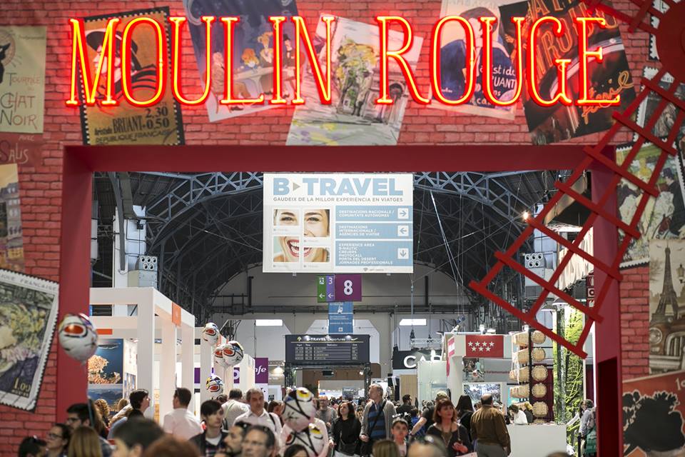 corredor da Feira de turismo B-Travel em Barcelona