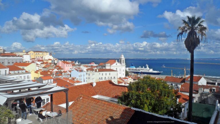 Navio de cruzeiro em Lisboa: 34.3% dos americanos não sairam