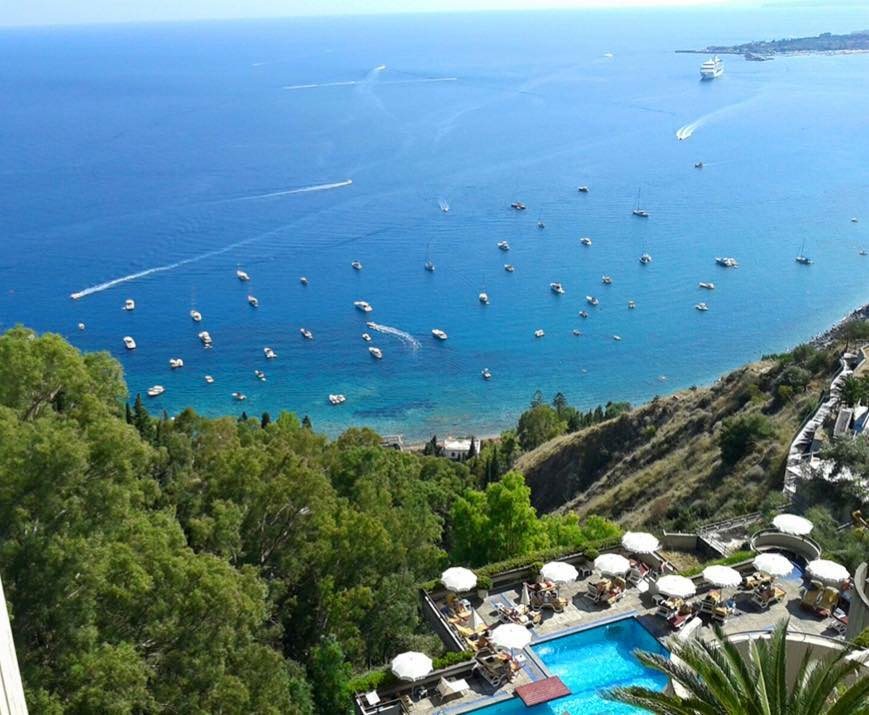 Vista de cima do hotel Eurostars Monte Tauro na Sicilia