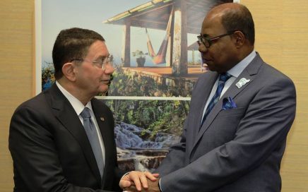 Ministro do Turismo da jamaica com Presidente da OMT das Nações Unidas em Berlim