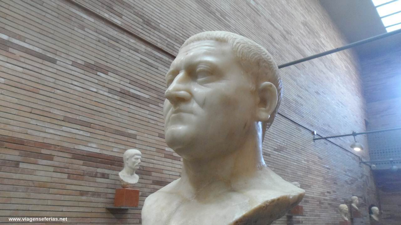 Busto de personalidade romana de Emérita Augusta exposto no Museu de Mérida