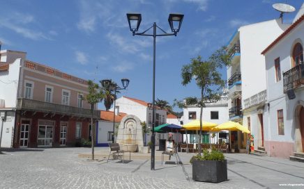 Largo 1º de Maio, Praça central de Odeceixe