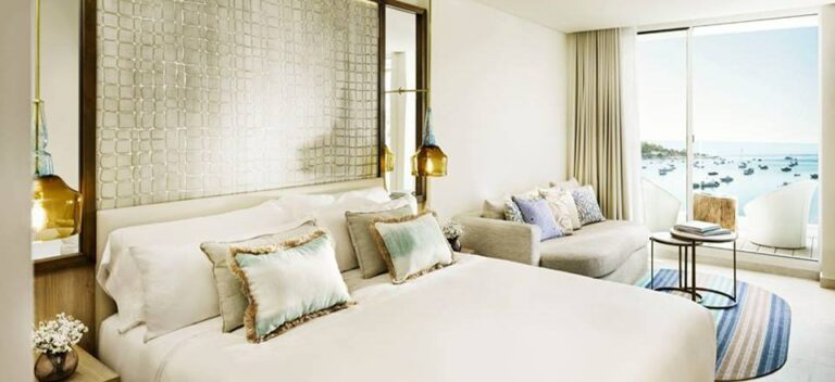 Quarto do Nobu Hotel Ibiza Bay em Talamanca (Ibiza)