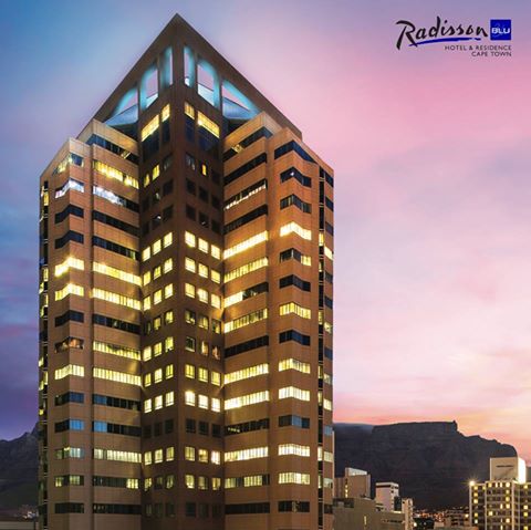 Pormenor do ponto mais alto do edifico Radisson Blu na Cidade do Cabo